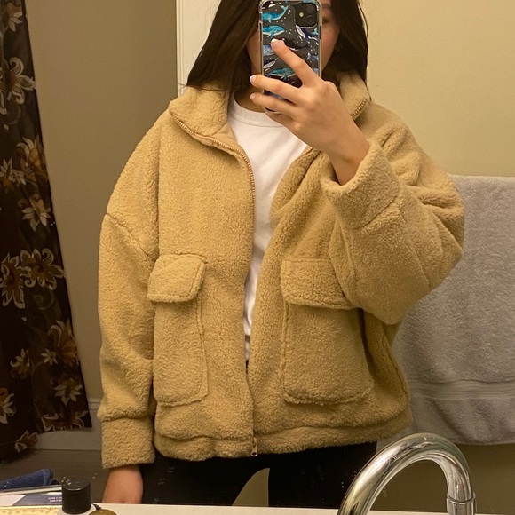 Urban Outfitters Teddy Coat - Picture 8 of 8